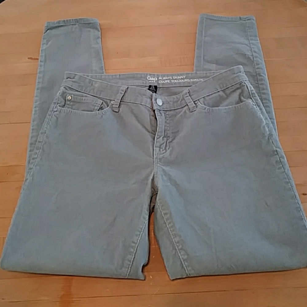 THE GAP ALWAYS SKINNY CORDUROY PANTS